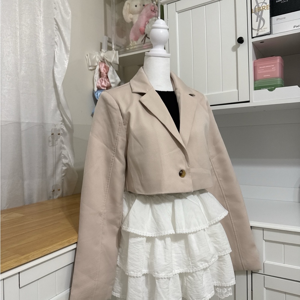Tan Cropped Beige Blazer Jacket with Button - Women Long Sleeve